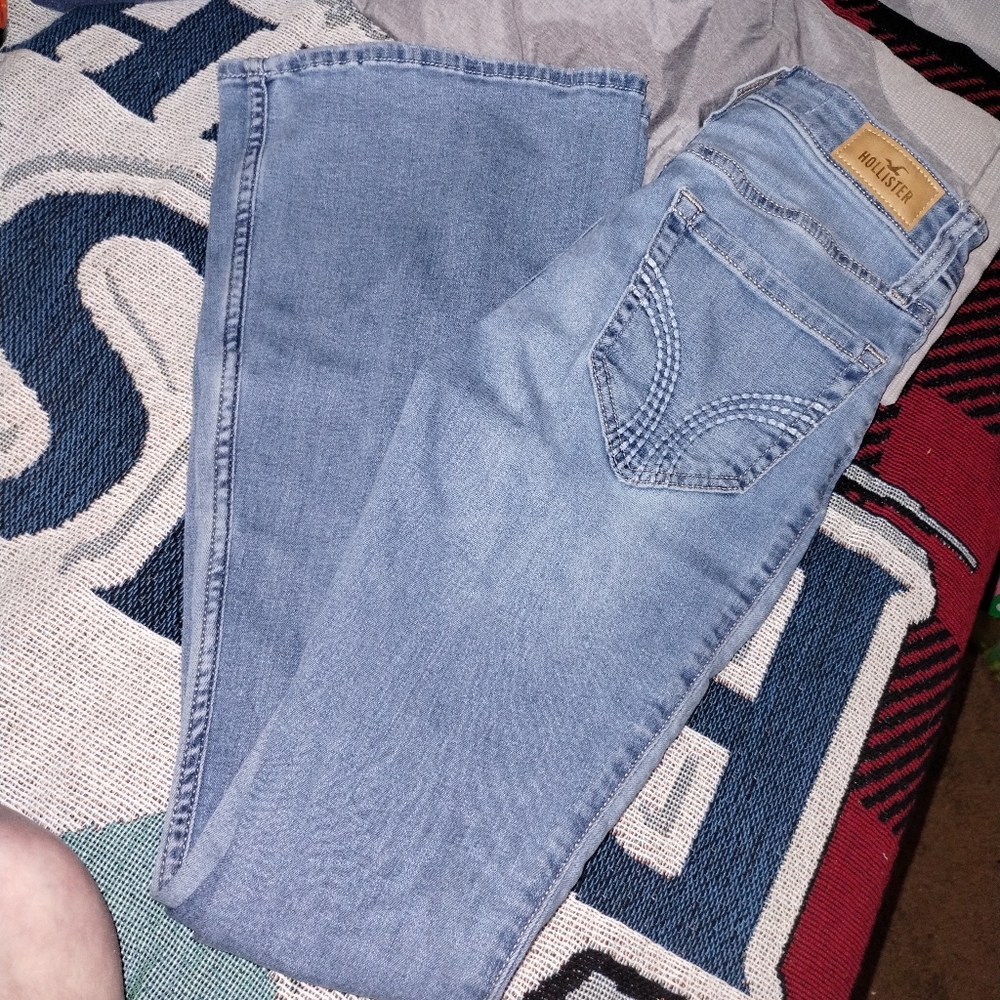 Size 000s high rise Hollister flare